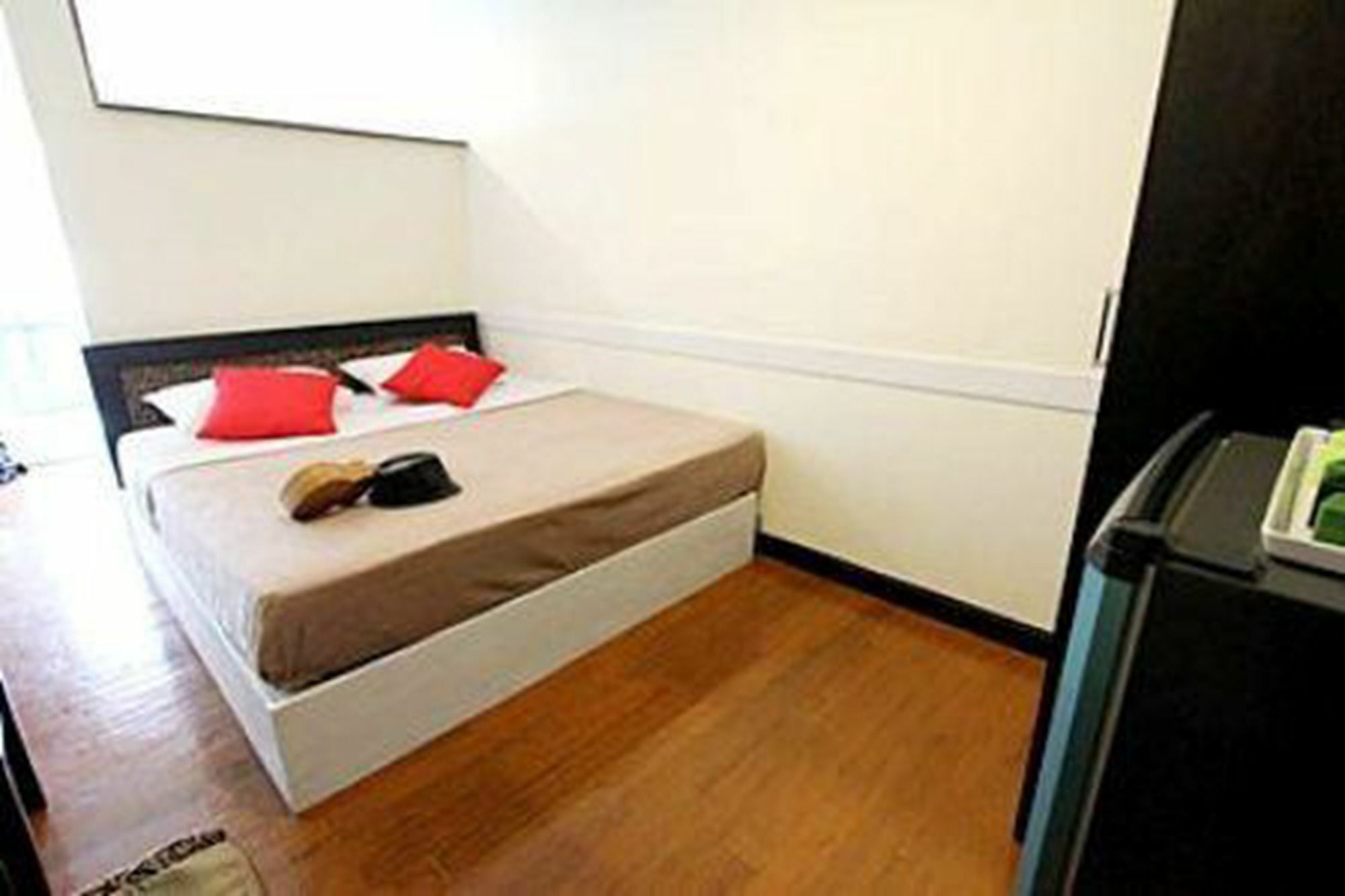 Hotel Leesort @ Onnuch Bangkok Esterno foto